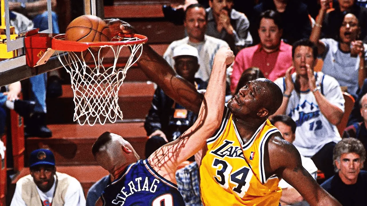 shaquille-o-neal-cau-thu-xuat-sac-nhat-vong-play-off-nba-min_11zon